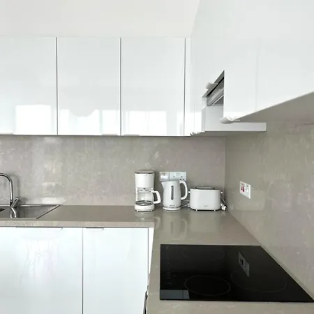 Lovely And Stylish Apartment With Calming Garden View شقة *