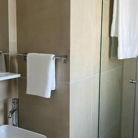 Apartman Lovely And Stylish Apartment With Calming Garden View Kerínia