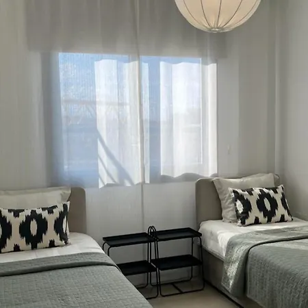 Lovely And Stylish Apartment With Calming Garden View *