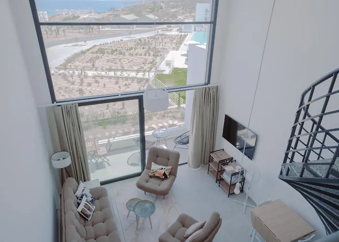 Cove Garden Cyprus Mup * キレニア