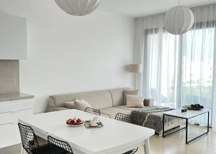 Cove Garden Cyprus Mup Apartmán *